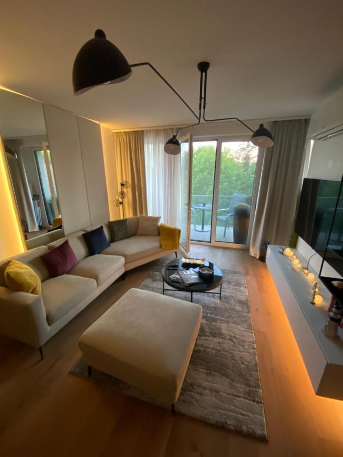 Premium Lelle Waterfront Resort Bonnie Balatonlelle Exterior foto